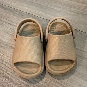 Reef Kids Beige Slide Sandals with Back Strap